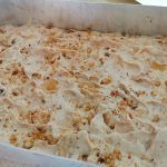 Παγωτό καραμέλα με καραμελωμένα αμύγδαλα για το Πασχαλινό τραπέζι