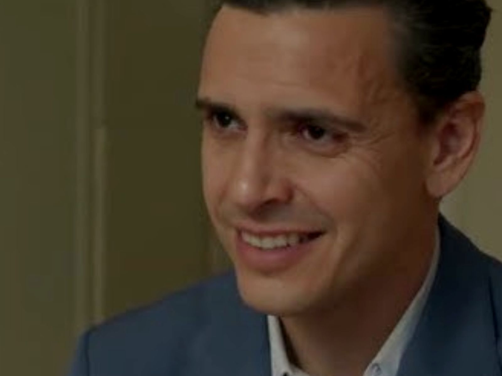 Η Παραλία: O Ερημίτης σκοτώνει τον Γιοχαν