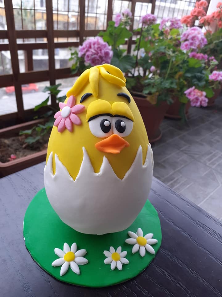 Σοκολατένια Πασχαλινά αυγά με ζαχαρόπαστα