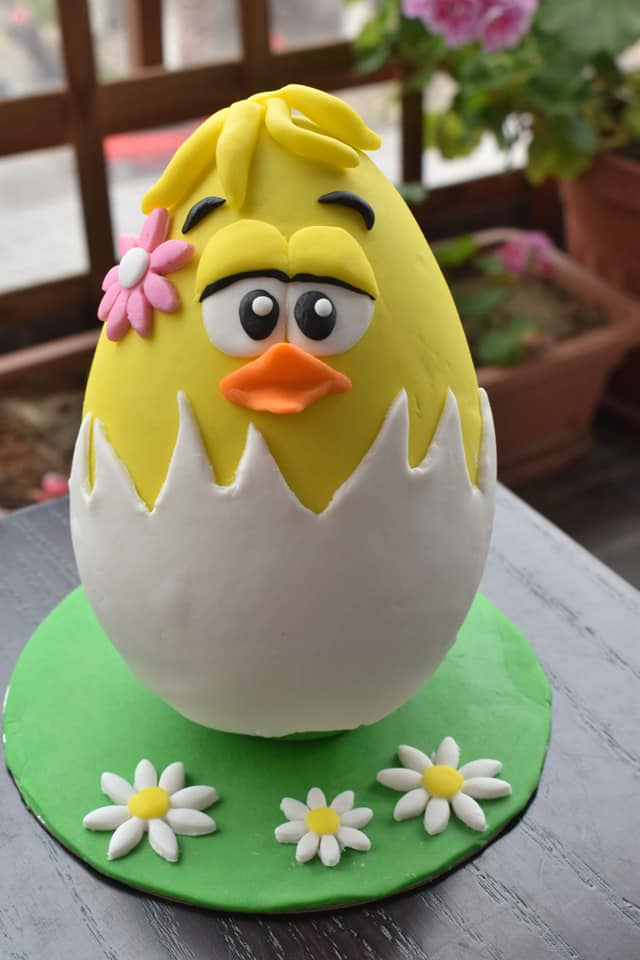 Σοκολατένια Πασχαλινά αυγά με ζαχαρόπαστα