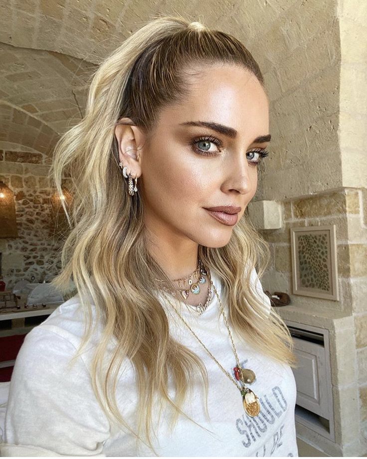 Εύκολα χτενίσματα για την Κυριακή του Πάσχα που μπορείς να κάνεις μόνη σου στο σπίτι