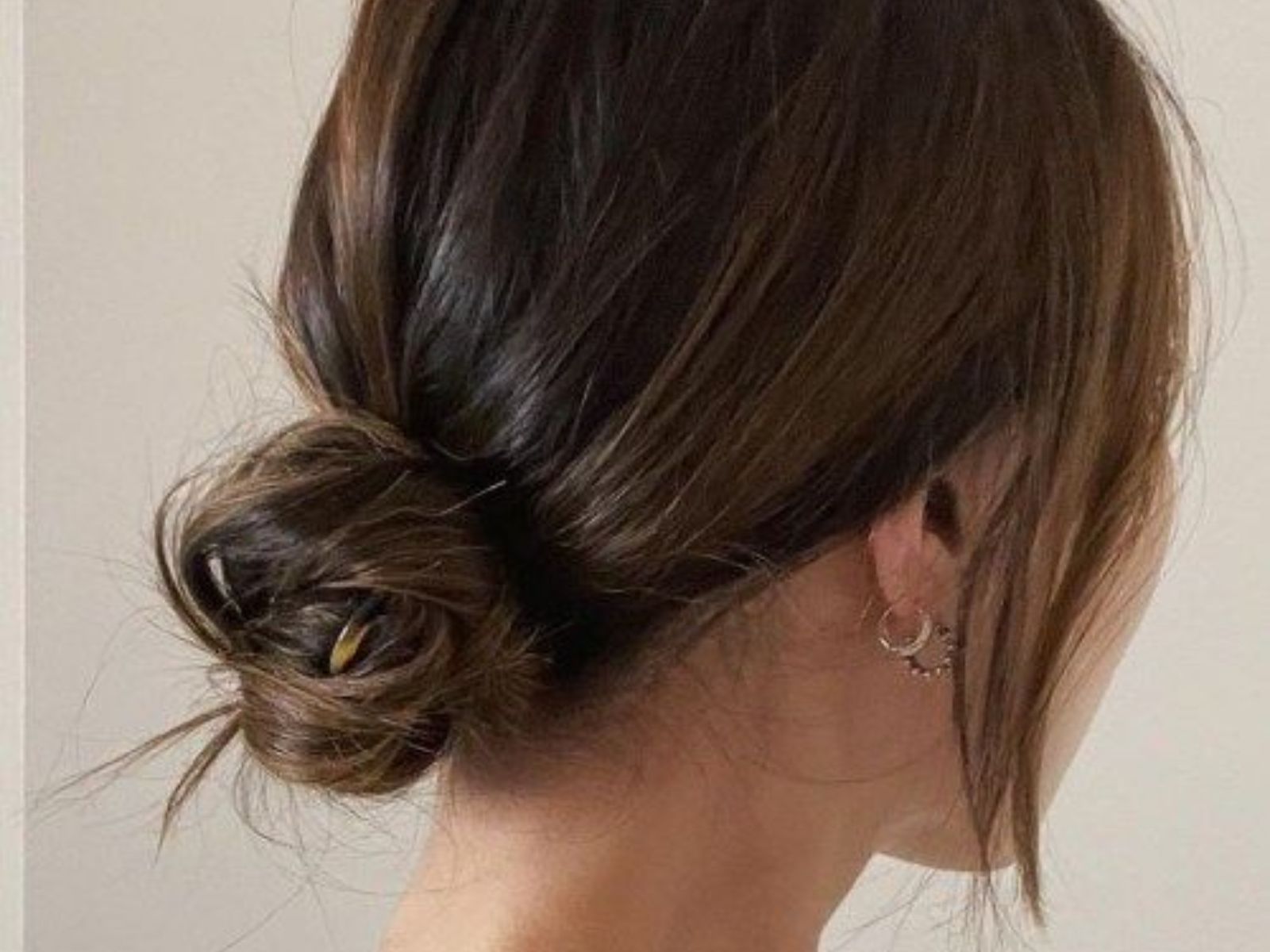 Εύκολα χτενίσματα για την Κυριακή του Πάσχα που μπορείς να κάνεις μόνη σου στο σπίτι