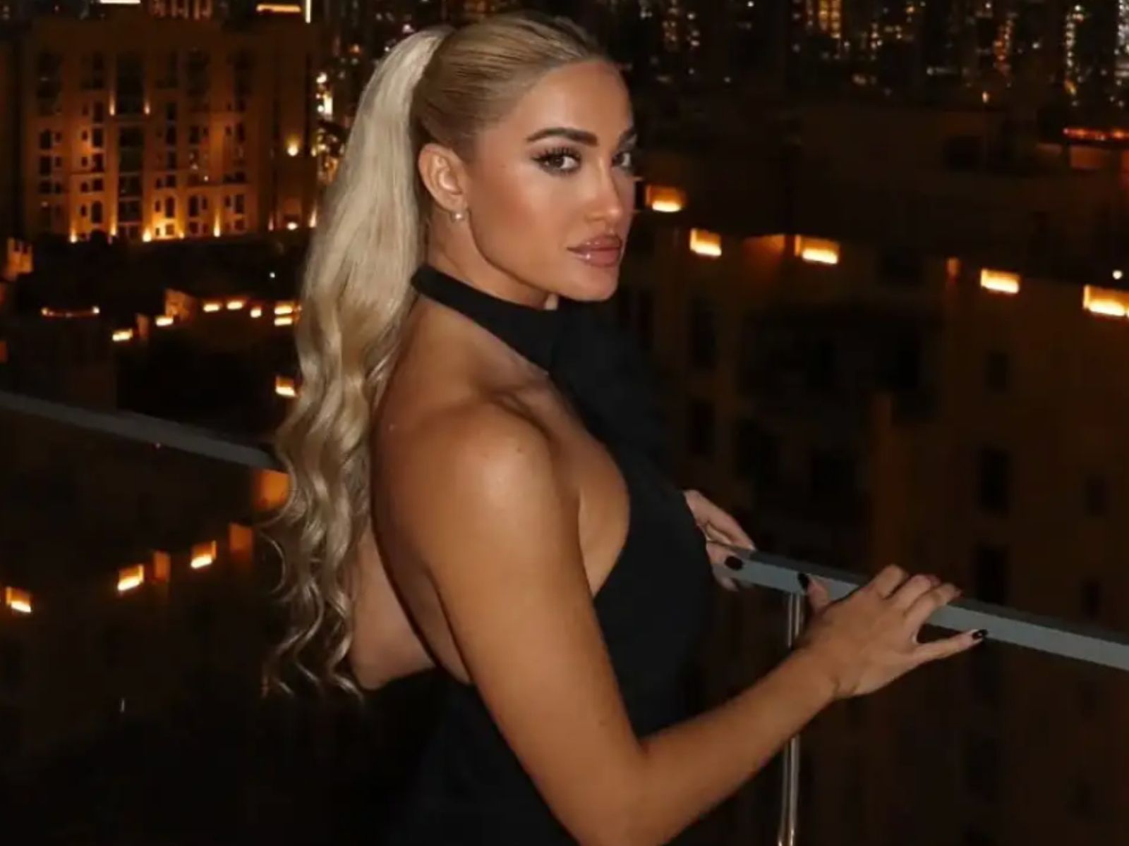 Ιωάννα Τούνη: Το ξέσπασμα της για το ταξίδι της στο Νουμπάι – «Ο σάπιος κόσμος, λογικά θα έχει πάει το πολύ μέχρι Καρδίτσα»