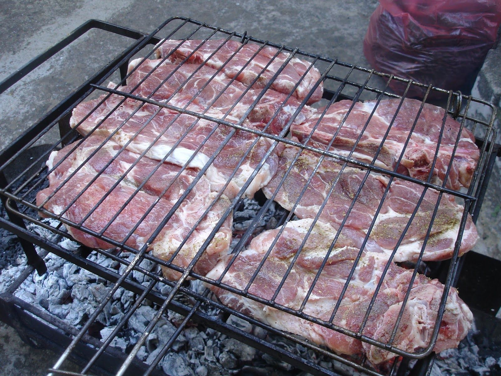 μπριζόλες-στα-κάρβουνα- μπριζόλες-στα-κάρβουνα-