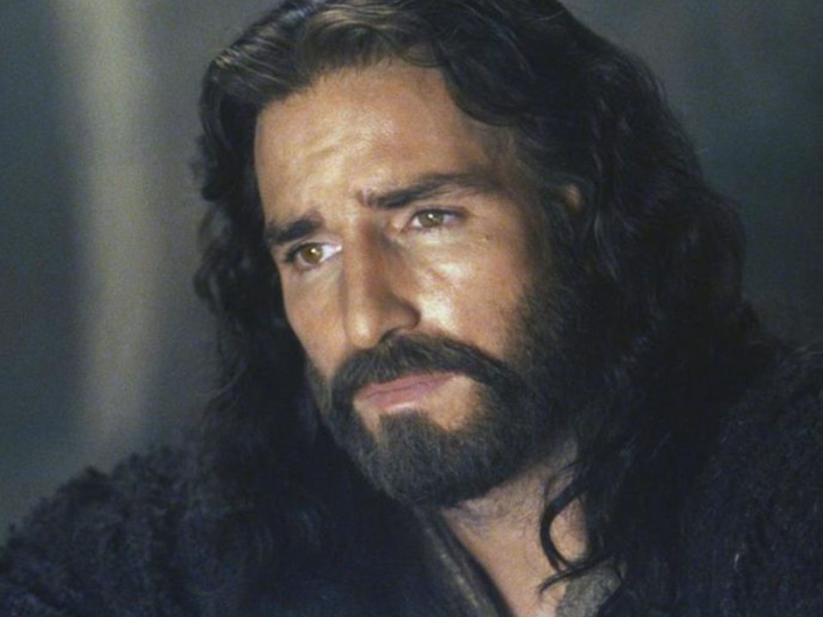 Οι καλύτερες ταινίες και σειρές στο Netflix για τις διακοπές του Πάσχα που θα σε βάλουν στο κλίμα