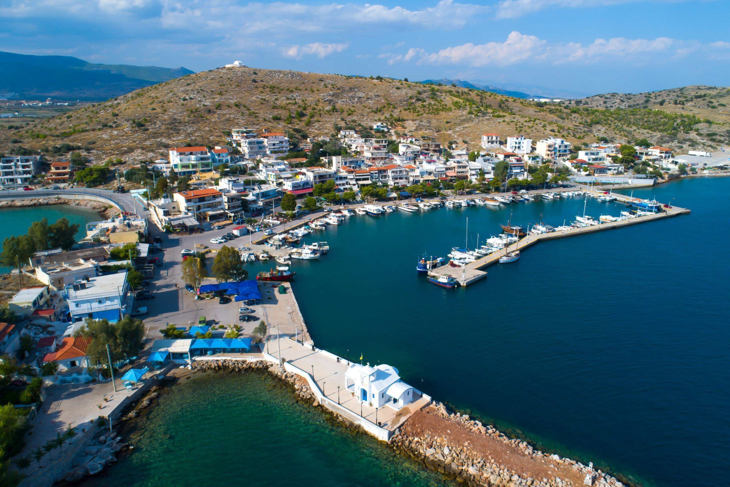 Ο κρυφός Παράδεισος του Σαρωνικού που λίγοι γνωρίζουν για καλοκαιρινές αποδράσεις κοντά στην Αθήνα