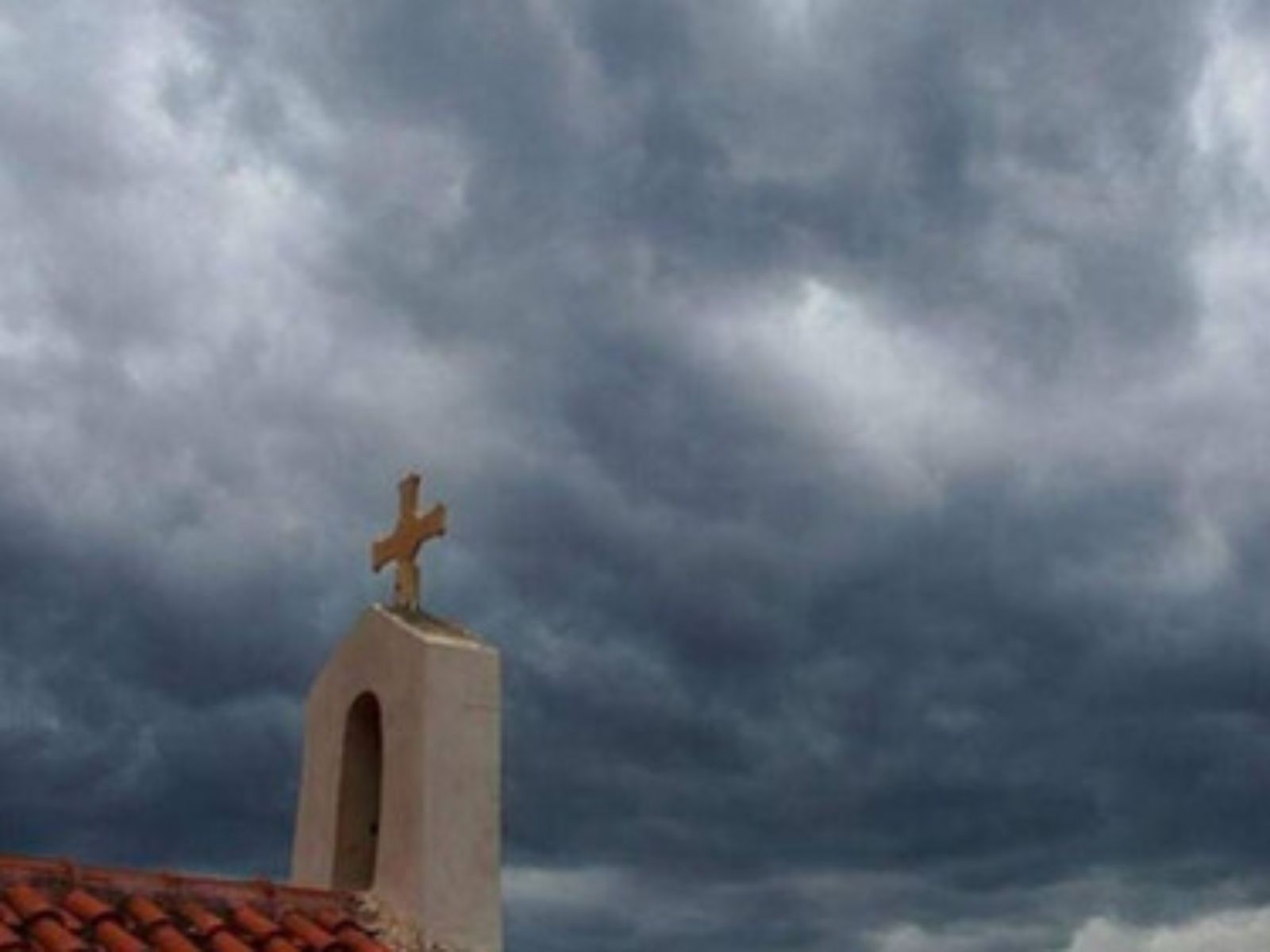 Μεγάλη Παρασκευή: Γιατί ο καιρός είναι πάντα βροχερός- Οι επιστήμονες εξηγούν