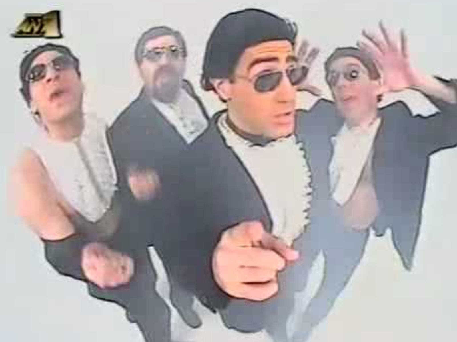 Όταν τα Α.Μ.Α.Ν. σατίριζαν το Πάσχα στην Ελλάδα – Το απόσπασμα που έγινε ξανά viral στο TikTok