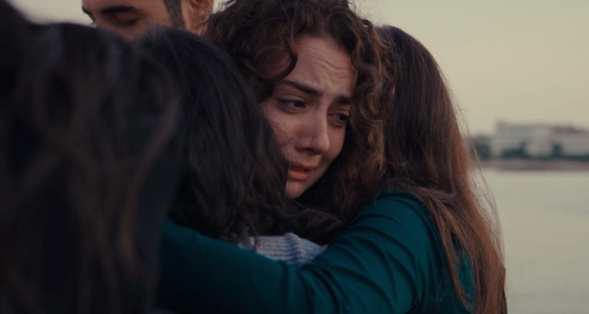 Η Γη της Ελιάς : Τραγικές Εξελίξεις- Ο Αποστόλης σκοτώνει τα παιδιά της Άννας