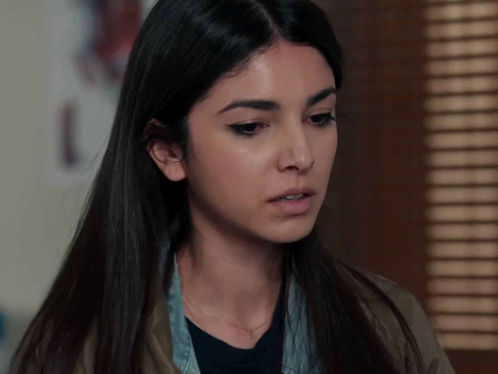 Η Γη της ελιάς: Η Βασιλική ερωτεύεται τρελά με το Στέφανο και της ζητά να χωρίσει το Μιλτιάδη- Δεν με νοιάζει να σε μοιράζομαι