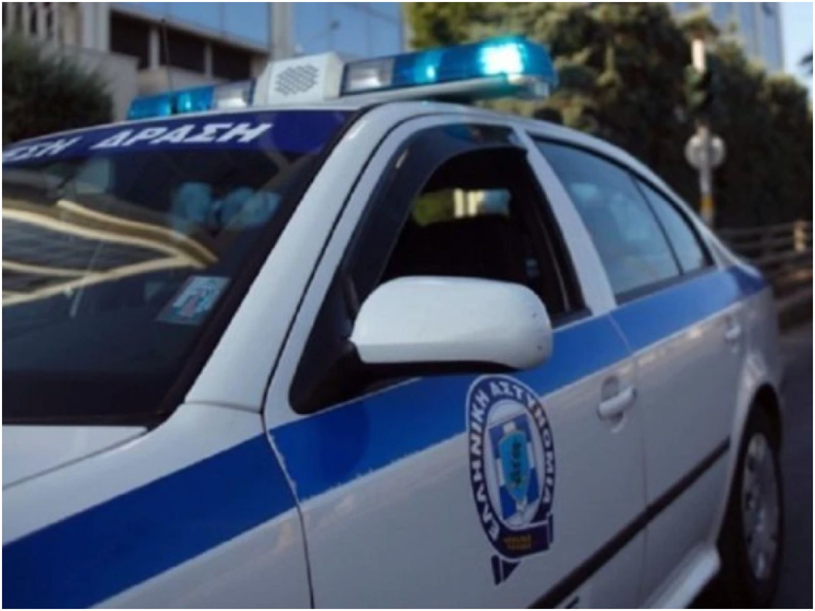 Πειραιάς: Μητέρα κακοποιούσε τα 4 παιδιά της- «Μας χτυπάει με καλώδια, και ζώνες. Σβήνει τσιγάρα πάνω μας»