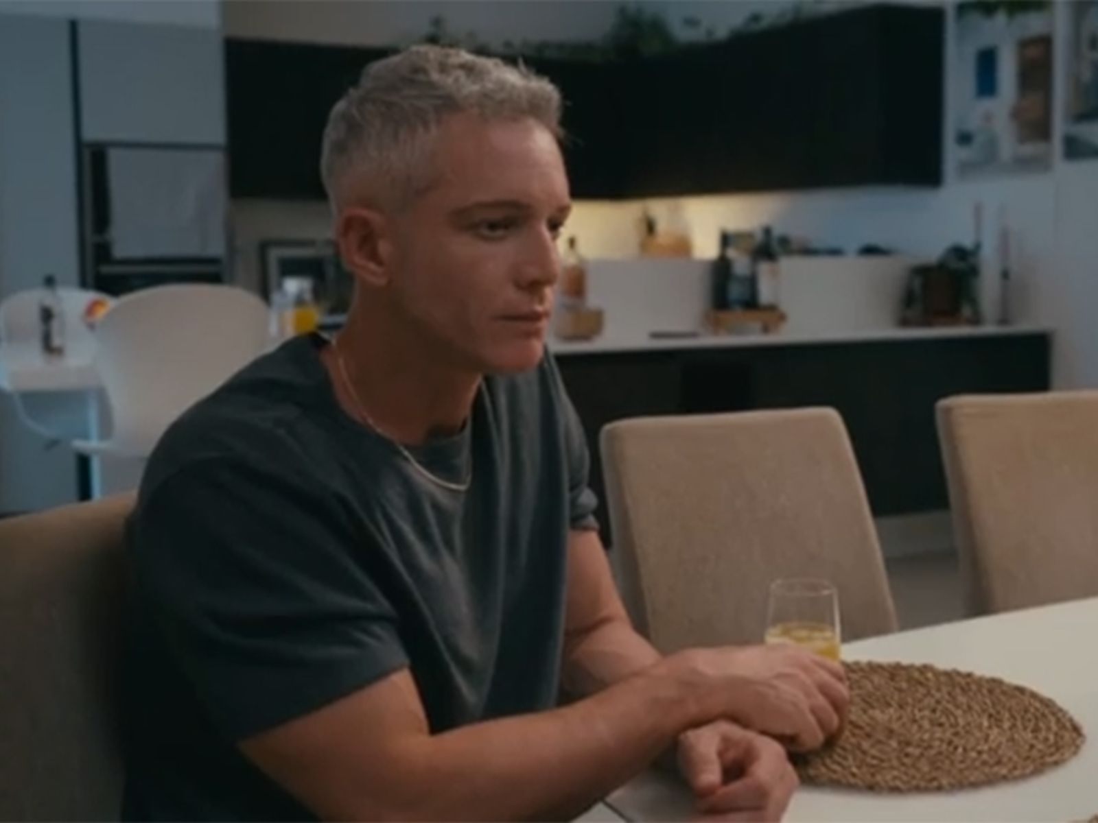 Ταμπού: Σοκ για τον Γαβριήλ – Ανακαλύπτει τον κοριό που “φύτεψε” ο Νεκτάριος