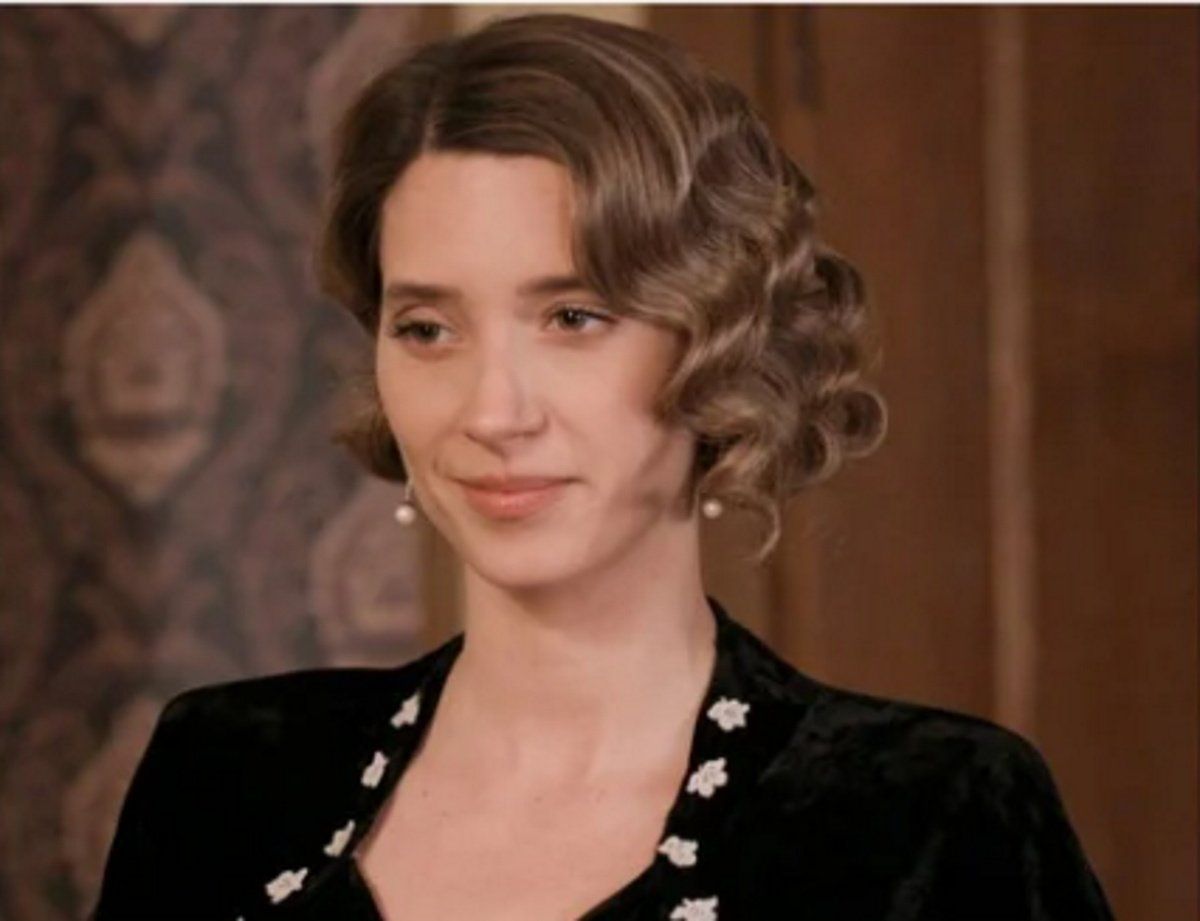 Grand Hotel: Η Ελένη γίνεται οικονόμος στο ξενοδοχείο και διαλύει τα πάντα