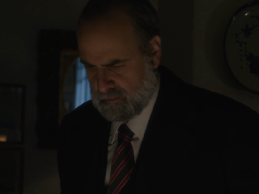 Άγιος Έρωτας: Ο Παύλος Μαθαίνει πως η Κατρίν απατούσε τον άντρα της και το εκμεταλλεύεται