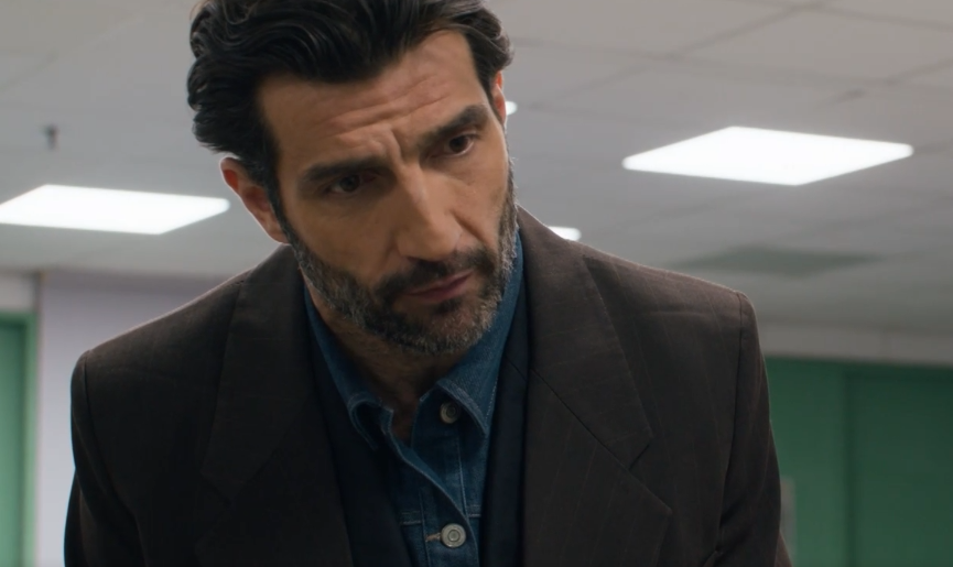 Παιχνίδια Εκδίκησης: Ο Διονύσης προσπαθεί να σώσει τη Μαρίνα