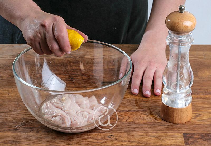 Μαγειρίτσα της Αργυρώς Μπαρμπαρίγου: Όλα τα Μυστικά και η Συνταγή που πετυχαίνει πάντα