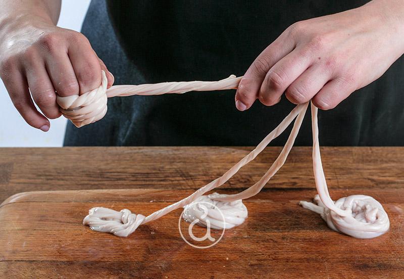 Μαγειρίτσα της Αργυρώς Μπαρμπαρίγου: Όλα τα Μυστικά και η Συνταγή που πετυχαίνει πάντα