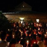 Μεγάλο Σάββατο: Τα έθιμα της ημέρας και γιατί στην Ανάσταση πρέπει να κάψετε ένα δαφνόφυλλο