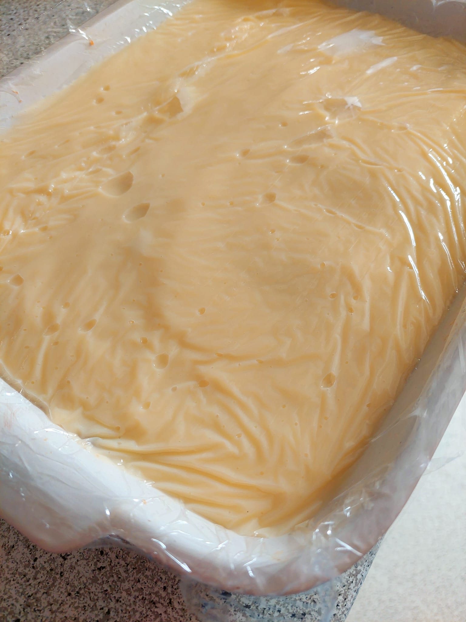 Περίσσεψε τσουρέκι: Φτιάξε σοκολατένιο εκμέκ