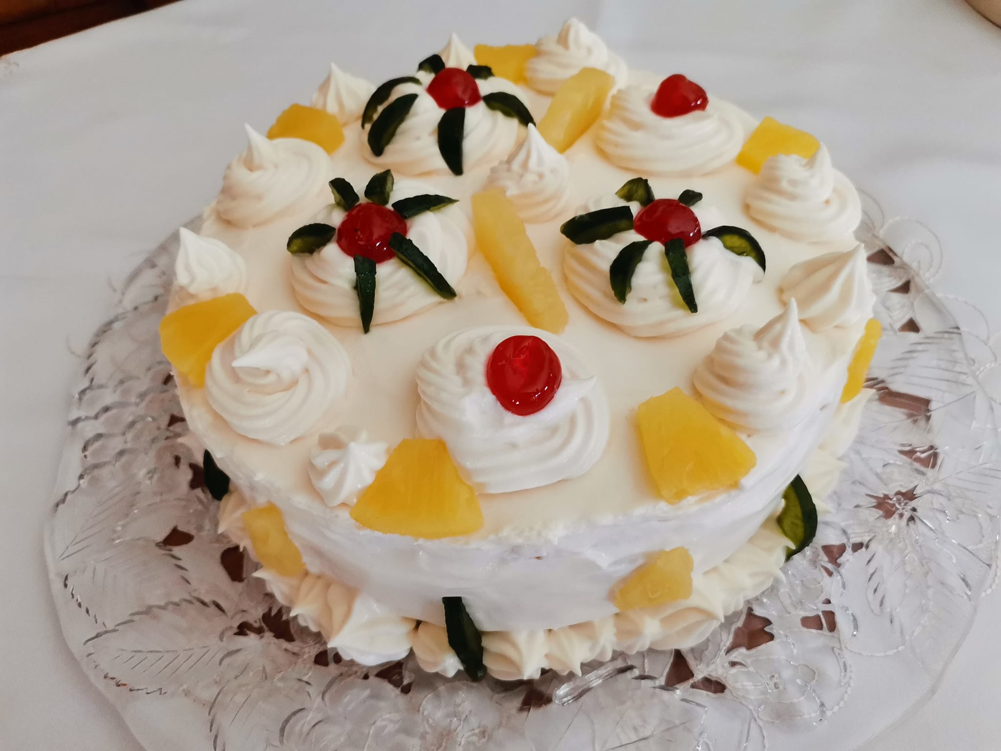 Εύκολη τούρτα ανανά με 5 υλικά