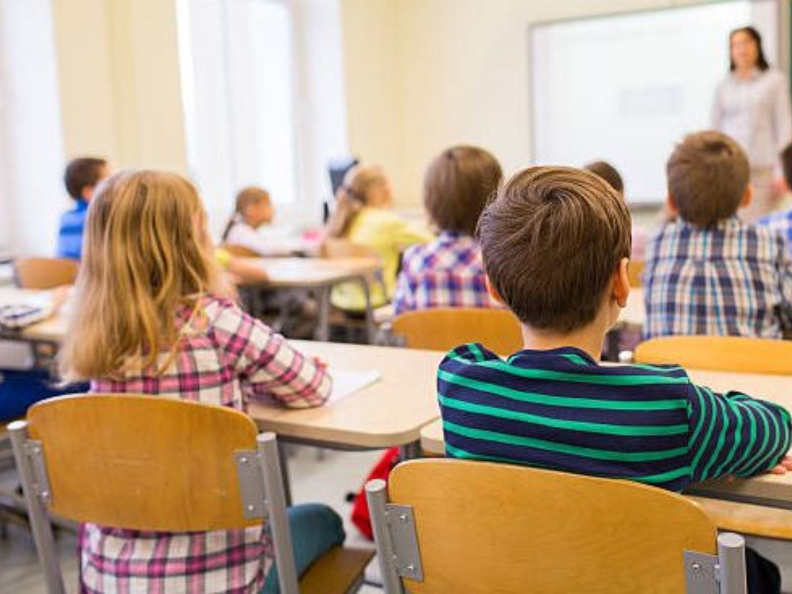 Στέλιος Παπαβέντσης: Μη στέλνετε τα παιδιά σας σχολείο ενώ δεν έχουν αναρρώσει – Μάθετε τα να σέβονται το σώμα τους