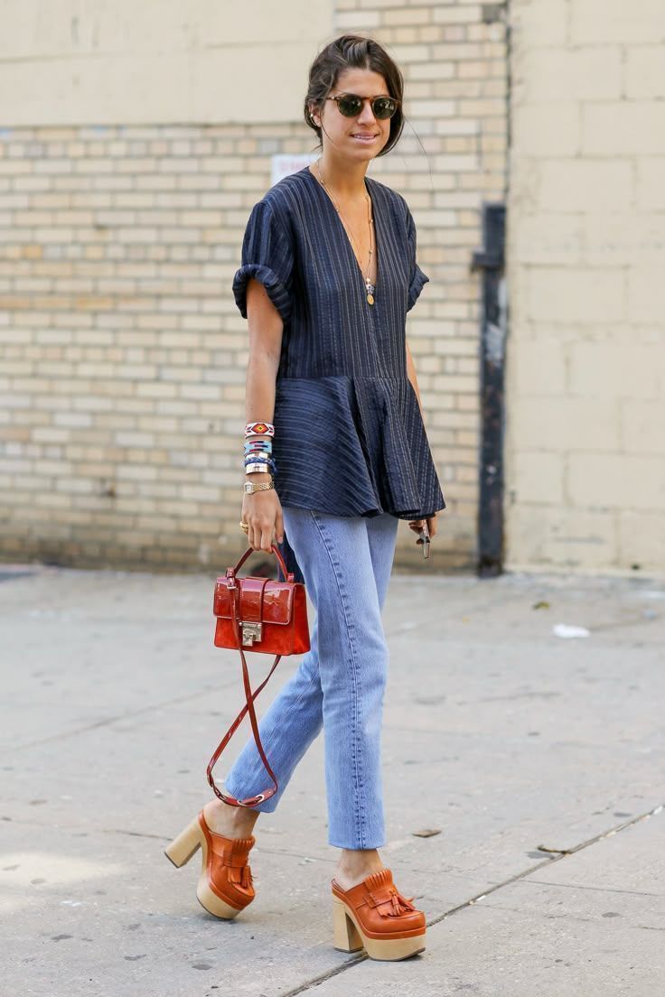 Τα clogs είναι τα πιο fashionable παπούτσια της Άνοιξης – Ιδέες για να τα φορέσεις σε κάθε εμφάνιση