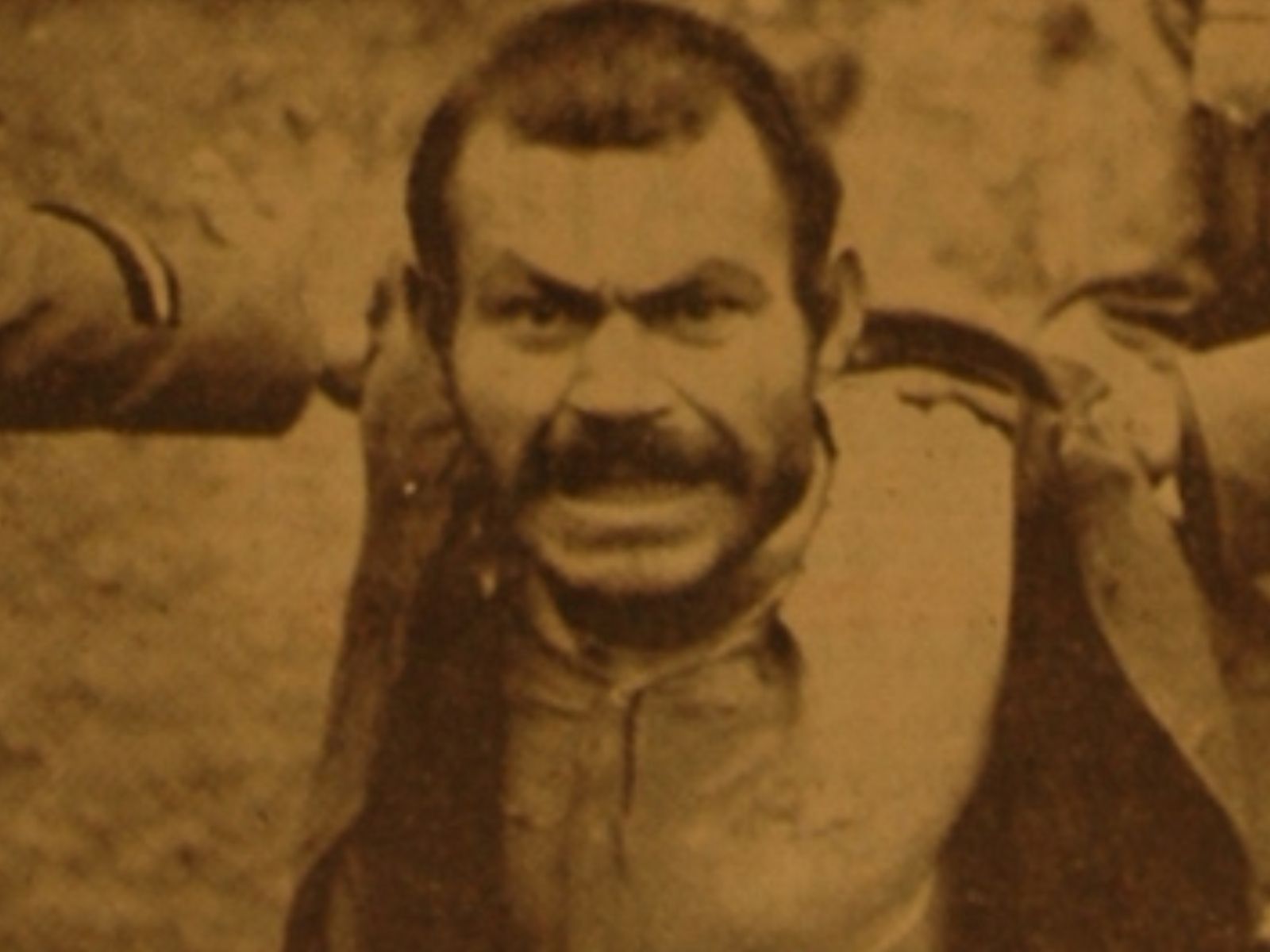 Ο Δράκος της Καλογρέζας: Βίαζε και σκότωνε ανήλικα παιδιά μέσα σε σπηλιές- Έριχνε ψόφιες κότες πάνω στα πτώματα τους