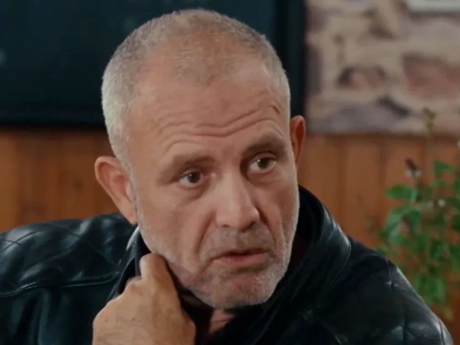 Η Γη της Ελιάς: Αυτή είναι η γυναίκα που ερωτεύεται ο Στάθης και για χάρη της χωρίζει την Ιουλία