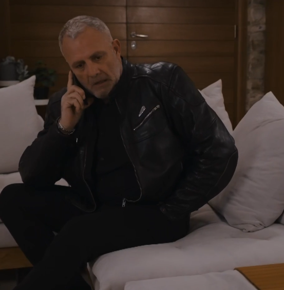 Η Γη της Ελιάς: Η Χρυσούλα κάνει ρεζίλι τον Στάθη για τον τζόγο στην Αρετή