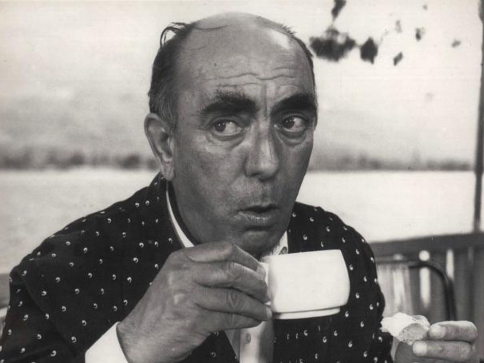 “Θα τον αποκληρώσω” – Όταν οι γονείς του Διονύση Παπαγιαννόπουλου έμαθαν ότι έγινε ηθοποιός και όχι ιεροδιάκονος