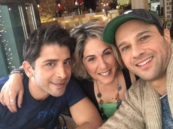 24 χρόνια μετά επιστρέφει η Αφροδίτη Θεοτοκάτου από το Άκρως Οικογενειακόν σε ένα flashback που έριξε το TikTok