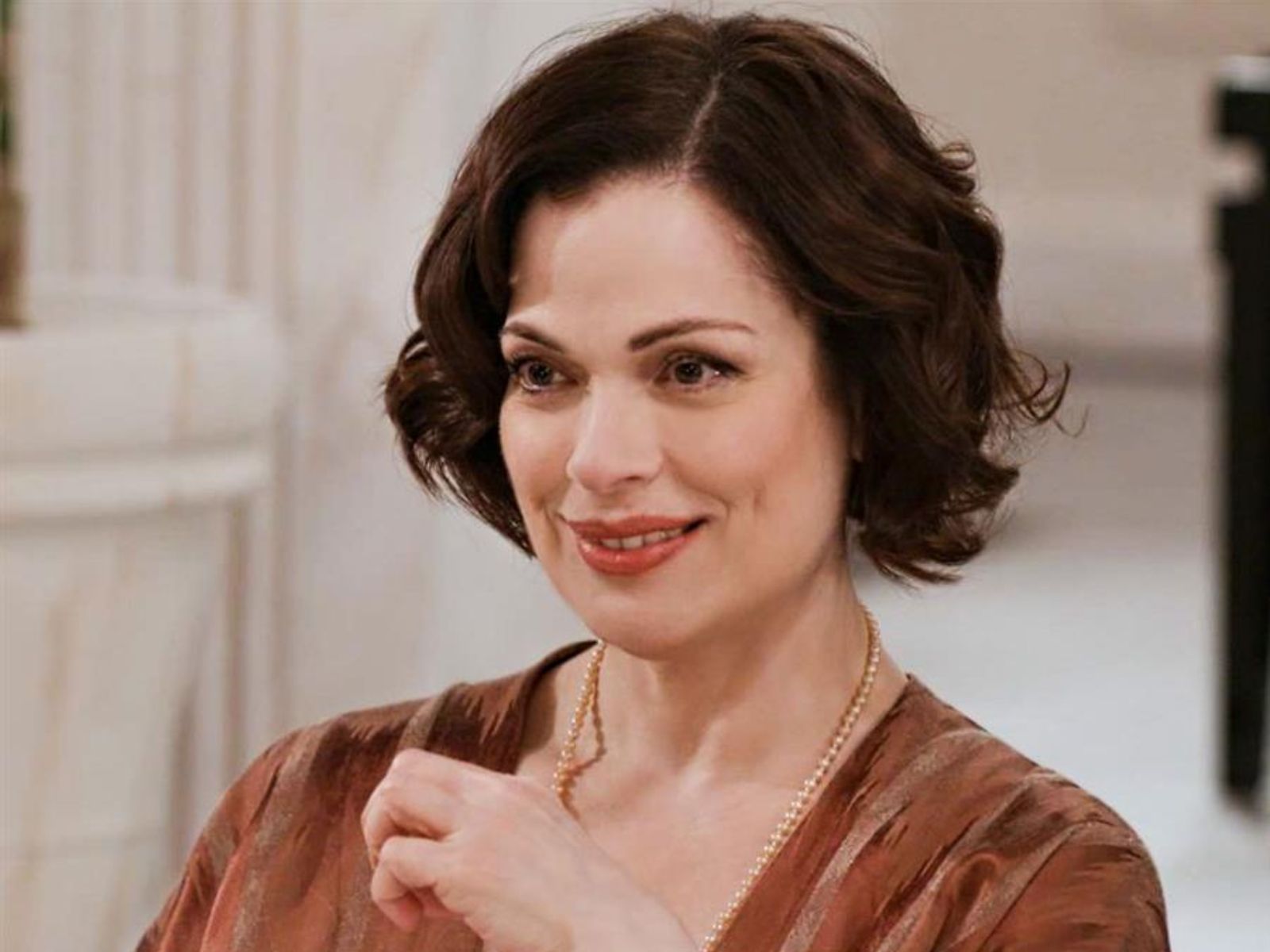 Grand Hotel: H Κυβέλη προσπαθεί να πείσει την Αλίκη να πει στον Ρήγα ότι το παιδί είναι δικό του