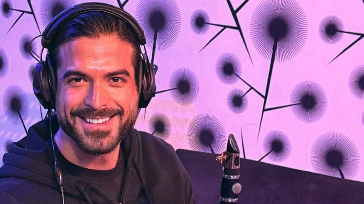 Άρης Μουγκοπέτρος: Στις Αρχές αυτοβούλως ο άνδρας που του έδωσε  την κροτίδα στον μουσικό