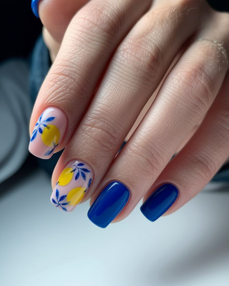 Νύχια Μαΐου 2025: Καλώς όρισε τον Μάη με τα πιο Spring Inspired σχέδια