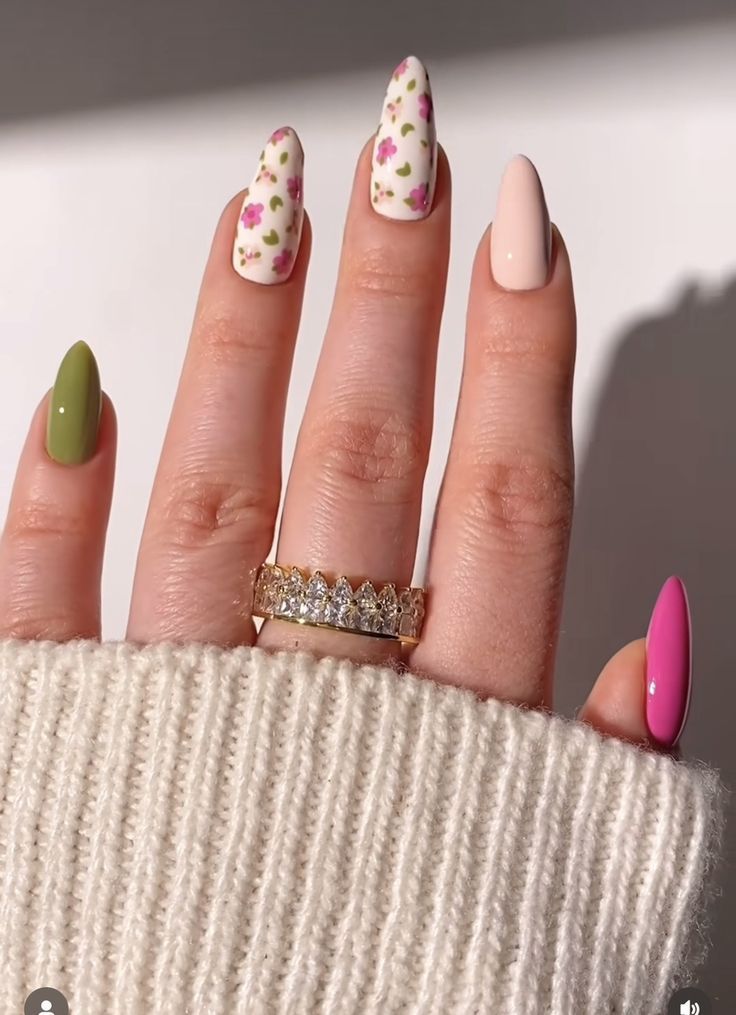 Νύχια Μαΐου 2025: Καλώς όρισε τον Μάη με τα πιο Spring Inspired σχέδια