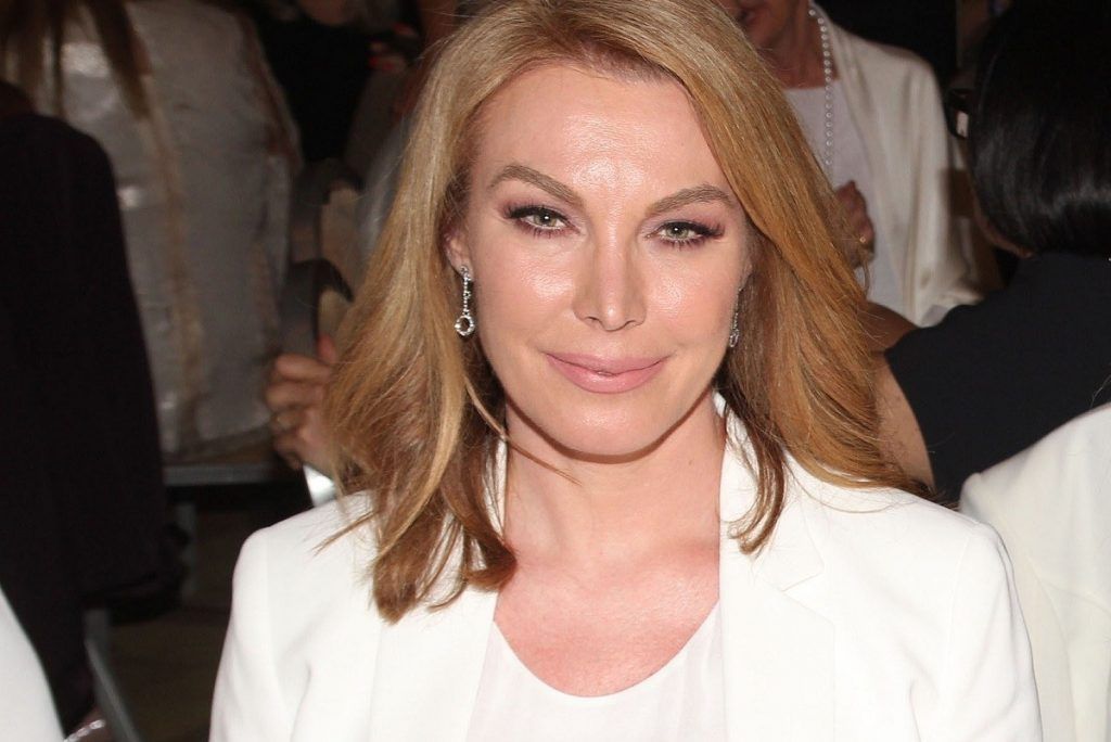 Όταν η Τατιάνα Στεφανίδου κόλλησε…στο τοίχο τη Στέλλα Μπεζαντάκου – Έγινες γνωστή γιατί πήγες στη τουαλέτα…με τον Άρη