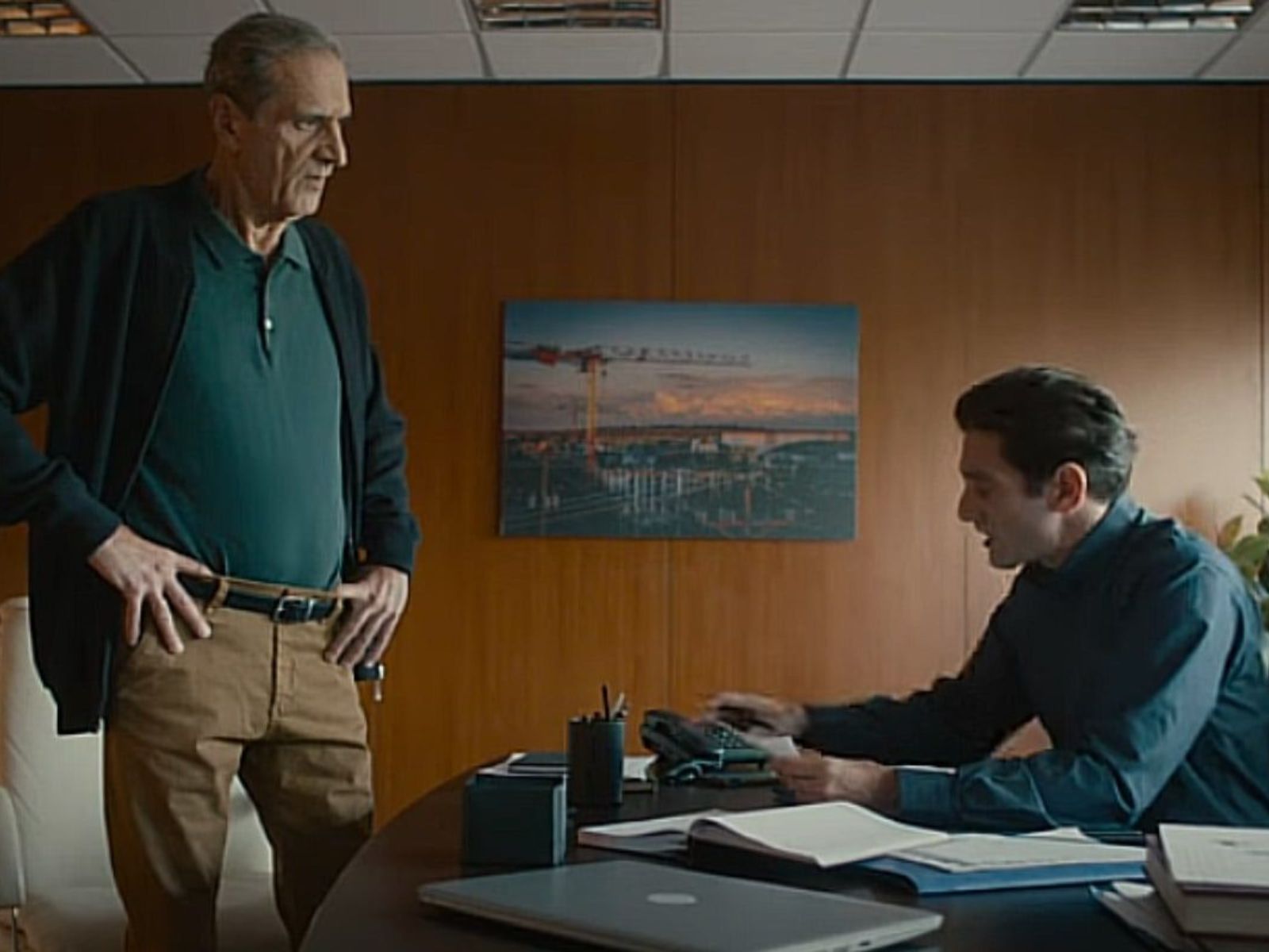 Ο Τιμωρός:  Ο Αντώνης καλύπτει το έγκλημα του Αλέξη