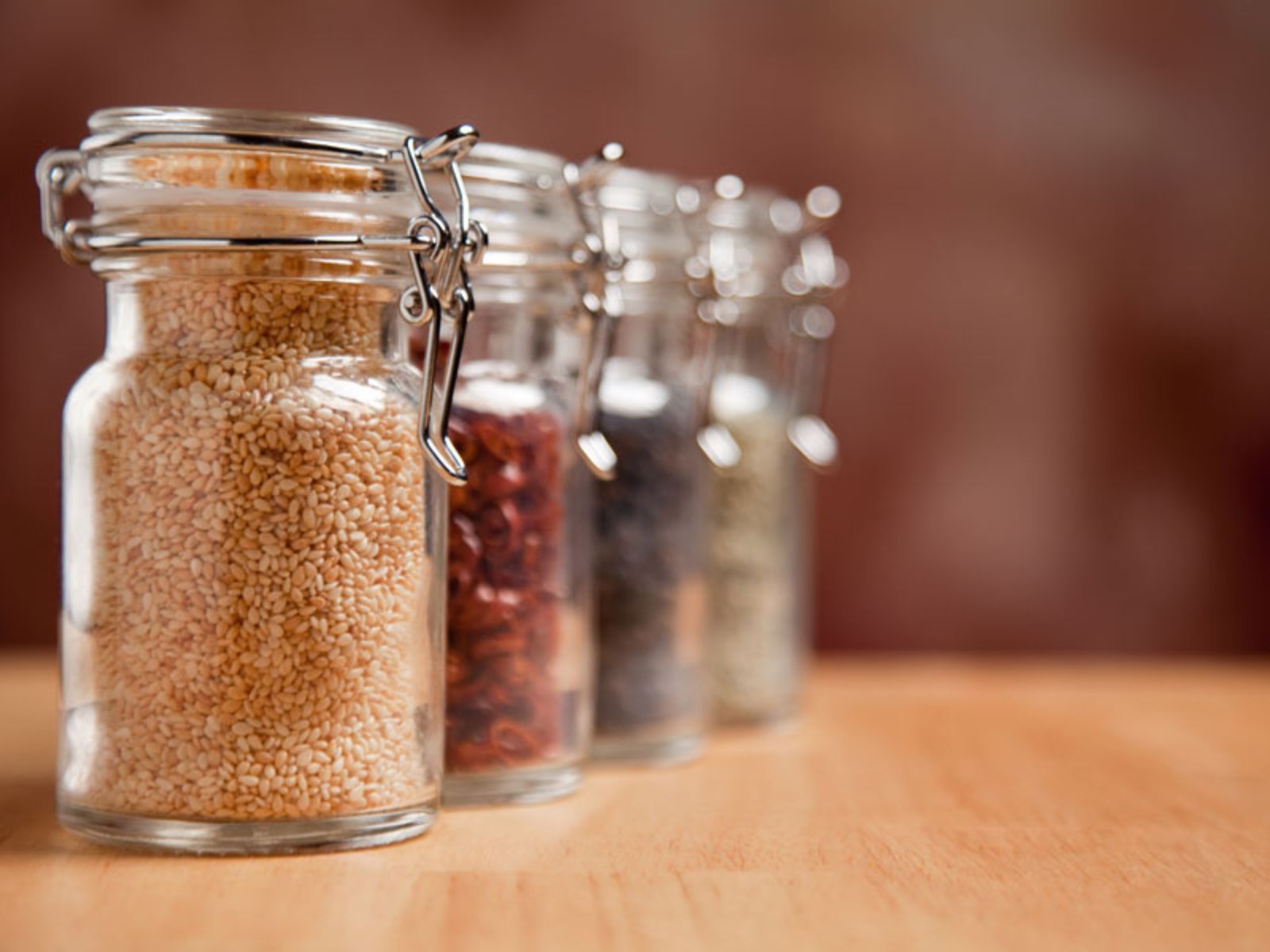 Επείγουσα ανάκληση στην ελληνική αγορά για μυρωδικό που περιέχει επικίνδυνη χημική ουσία