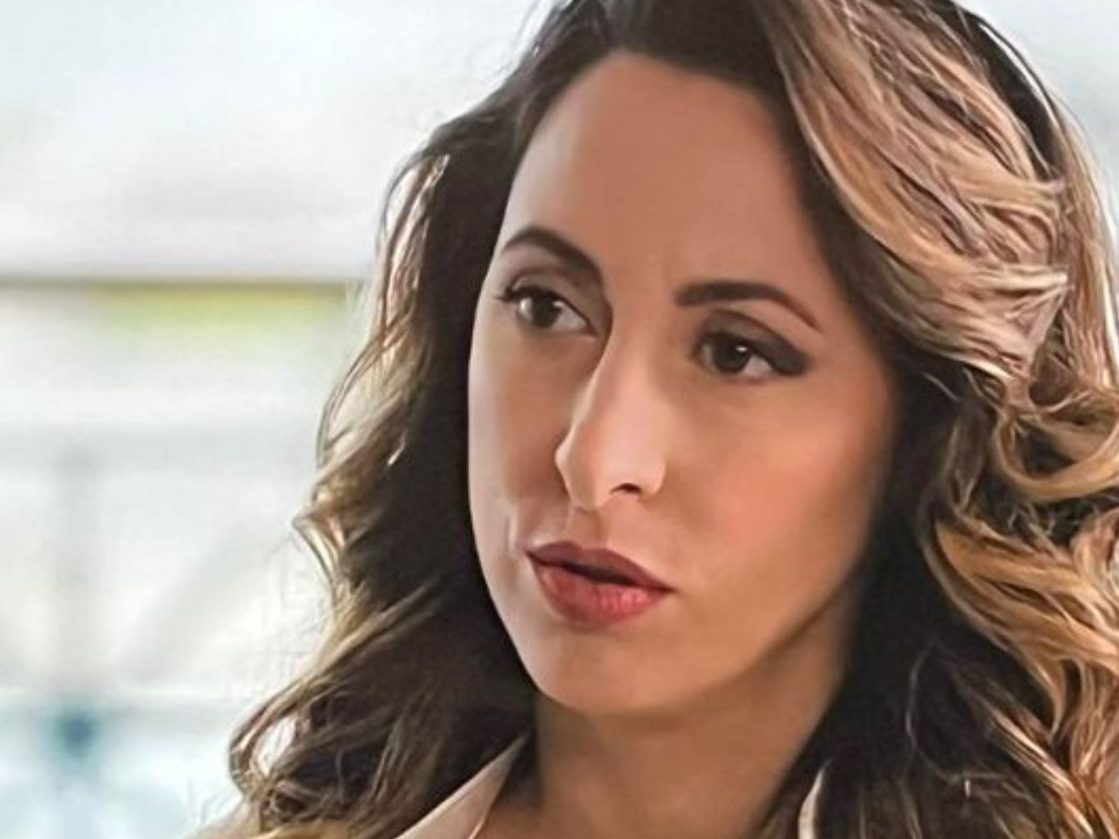 Η Γη της Ελιάς: Η Μαριάννα ξεσκεπάζει τις απάτες του Βαρώτσου