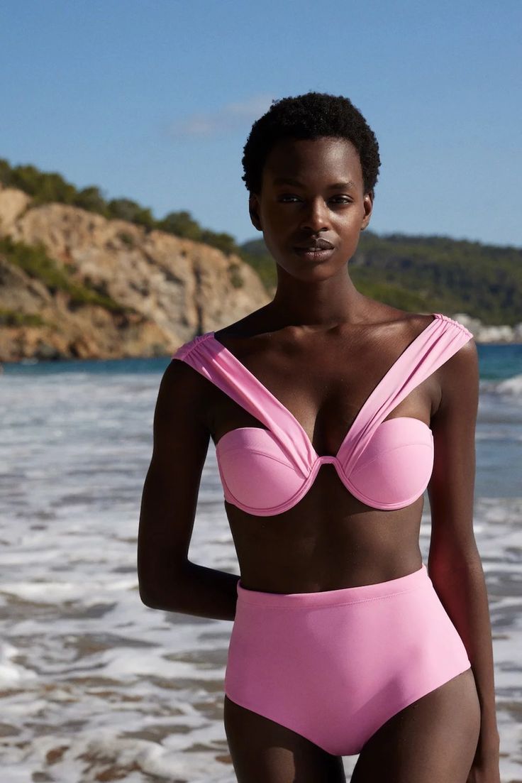 Καλοκαίρι 2025: Οι τάσεις στα μαγιό