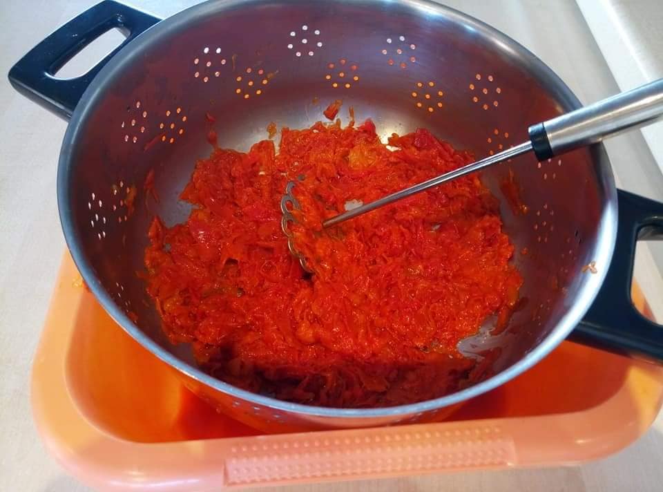 Πάστα κόκκινης πιπεριάς