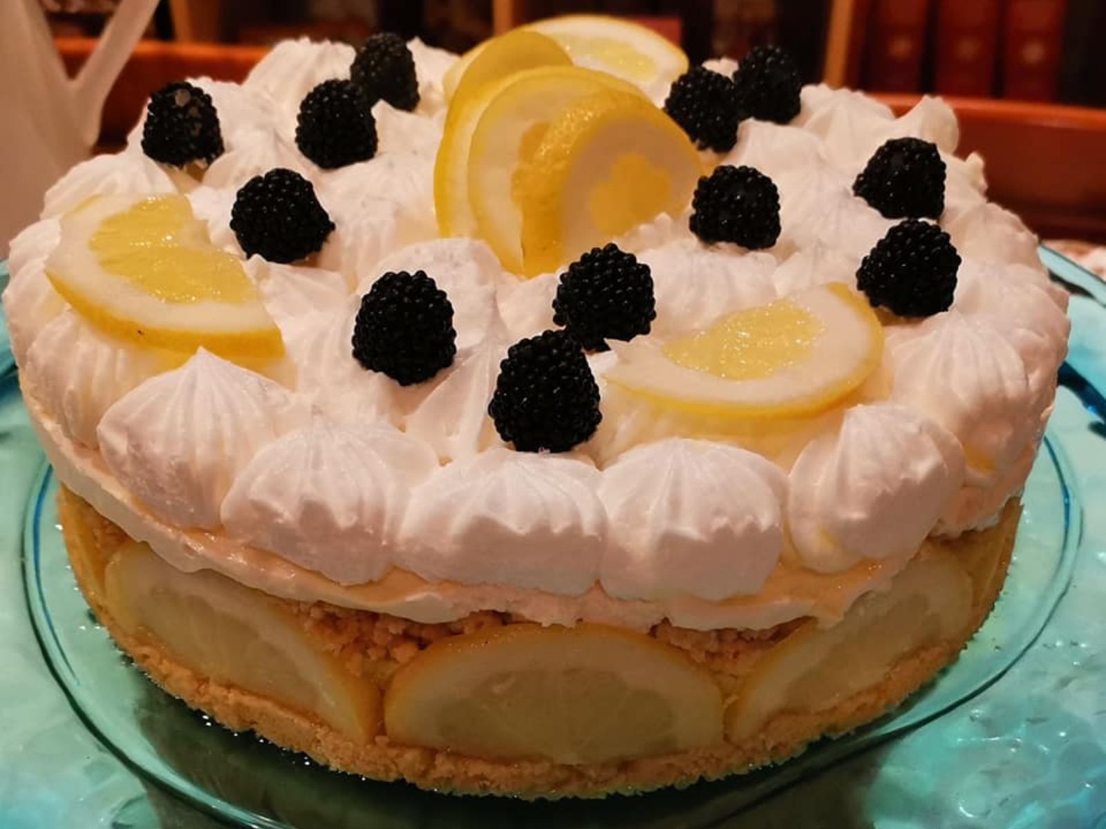 Τούρτα παγωτό βανίλια με σορμπέ λεμόνι για τη Πρωτομαγιά