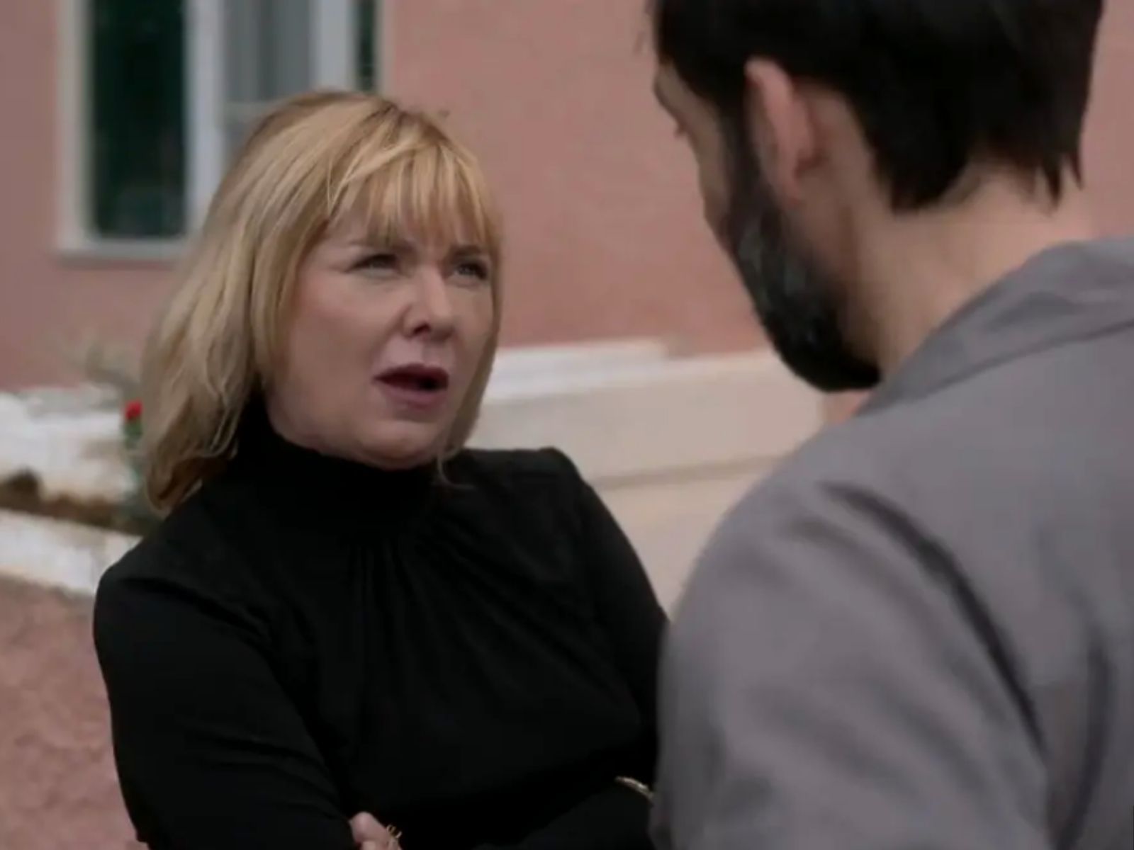 Ηλέκτρα: Η Φιόνα παγιδεύει τον Βρεττό στα δίχτυα της