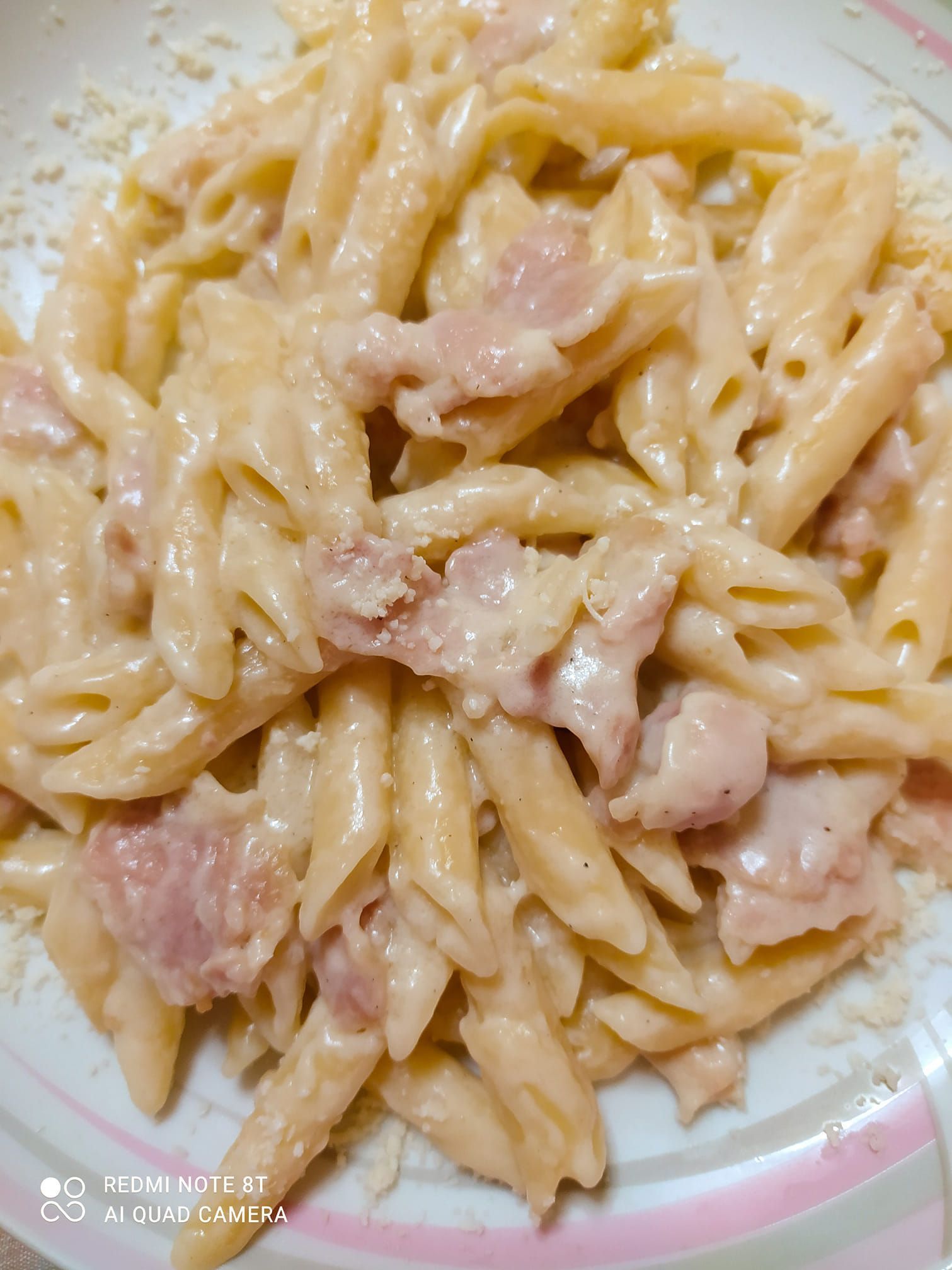 Καρμπονάρα αλά ελληνικά με κεφαλοτύρι και μπέικον