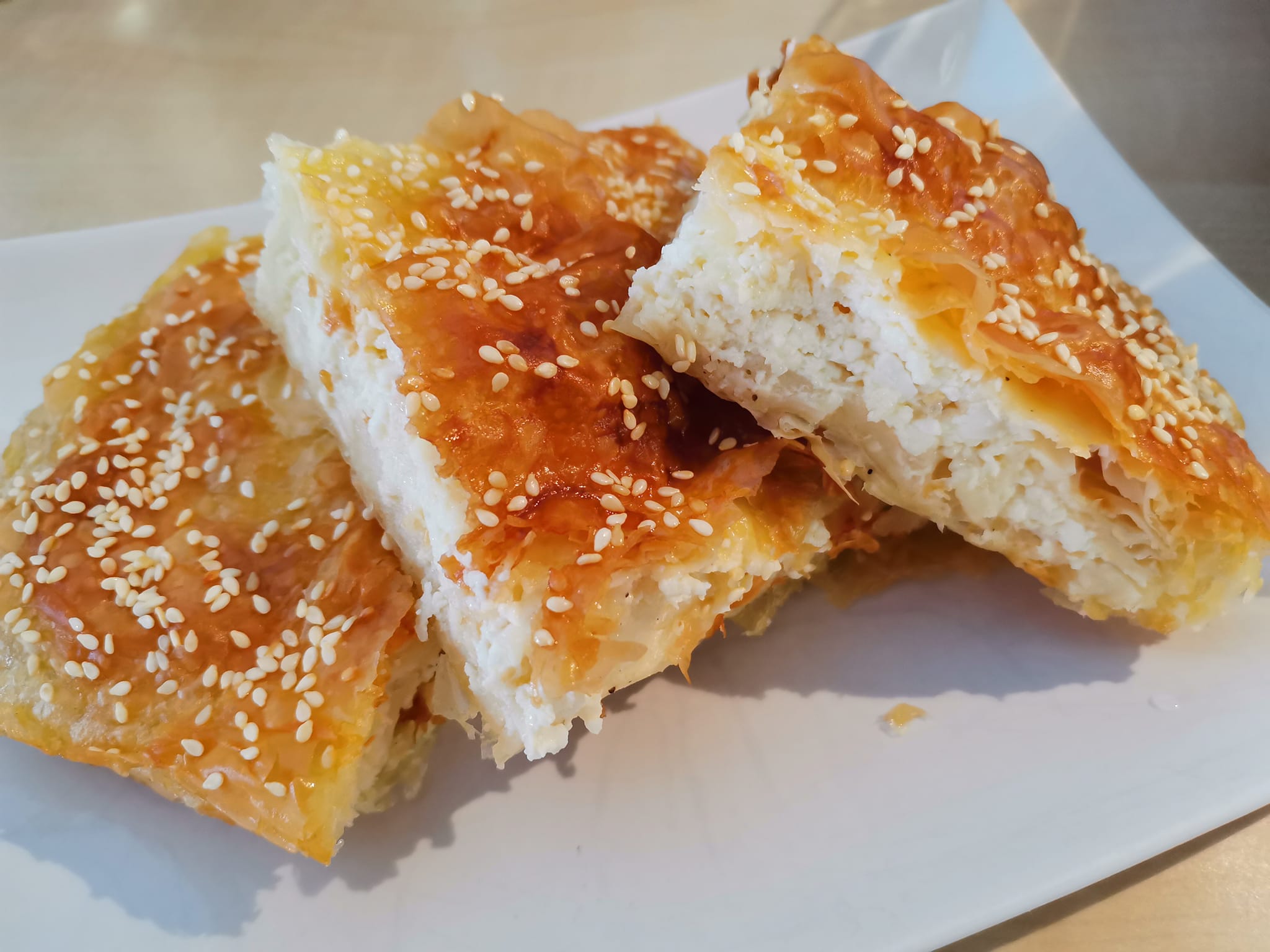 Τσαλακωτή τυρόπιτα σουφλέ