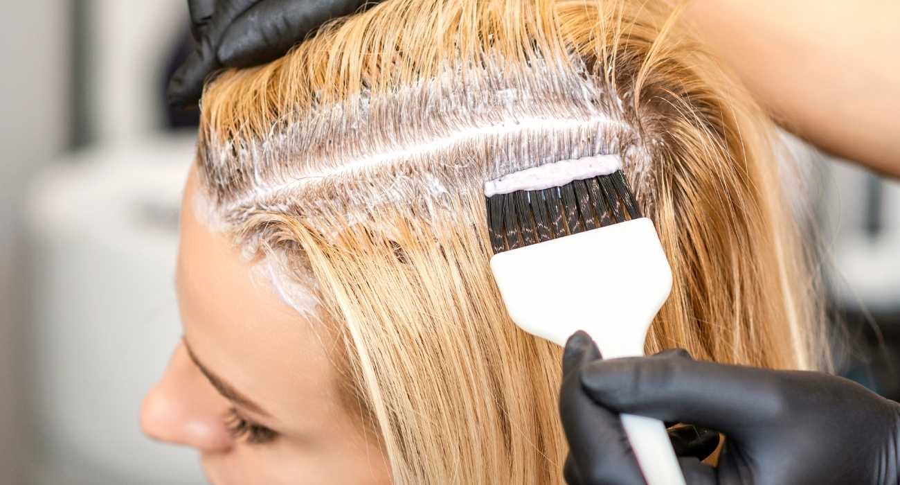 4+1 τρόποι να διατηρήσεις την λάμψη και την ενυδάτωση στα μαλλιά σου μετά από ντεκαπάζ