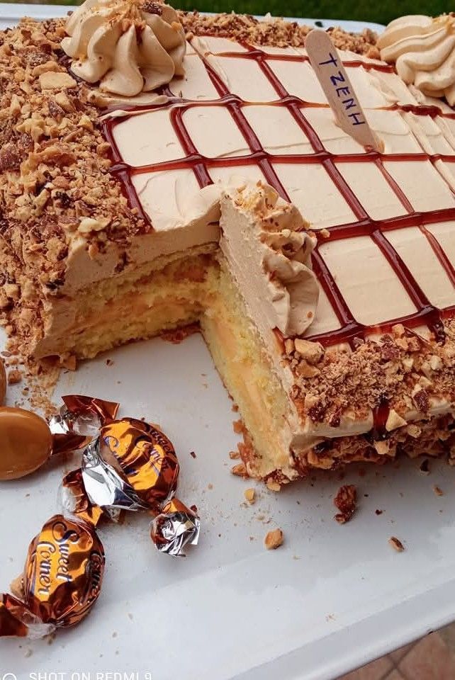 Αφράτη τούρτα καραμέλα από την Τζένη Τσανακτσίδου