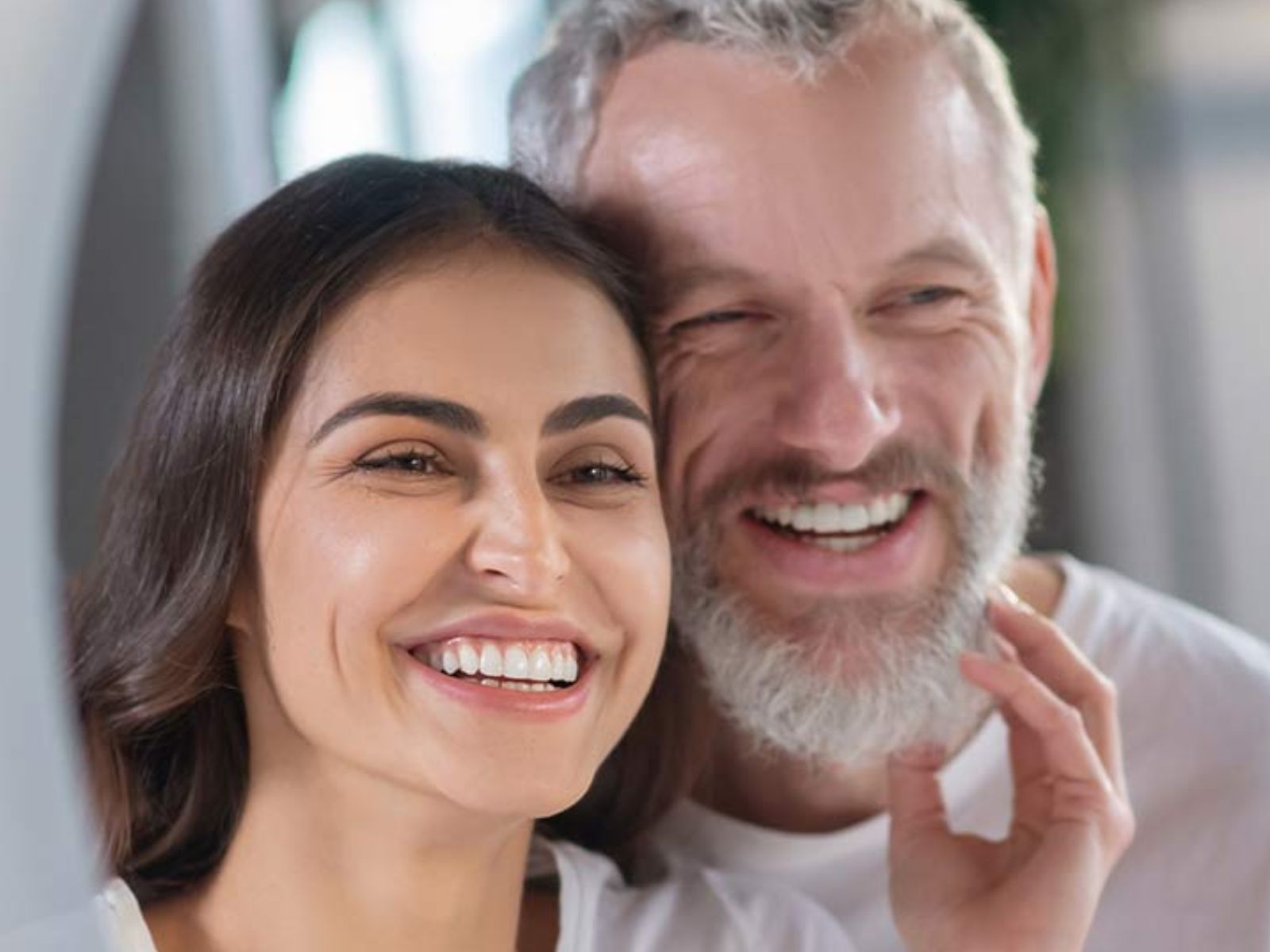 Ο γιος μου είναι 42 χρονών και τα έφτιαξε με μία πολύ μικρότερή του – Πότε θα σοβαρευτεί;