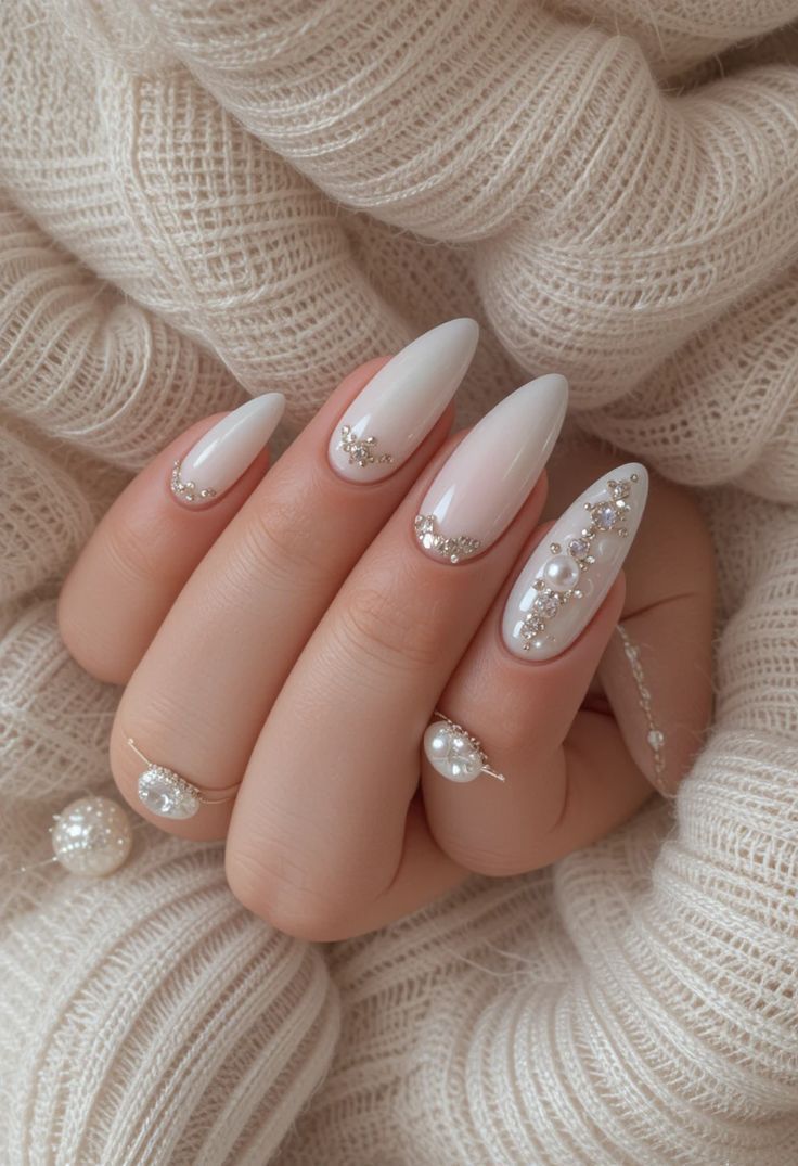 Νυφικό Μανικιούρ 2025: Όλες οι φετινές τάσεις στα νύχια για την πιο σημαντική μέρα της ζωής σου