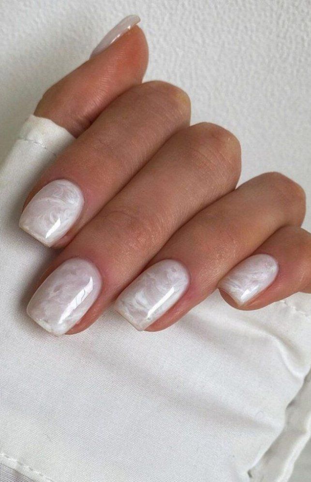 Νυφικό Μανικιούρ 2025: Όλες οι φετινές τάσεις στα νύχια για την πιο σημαντική μέρα της ζωής σου